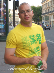 Thomas estrangeiro solteiro por namoro